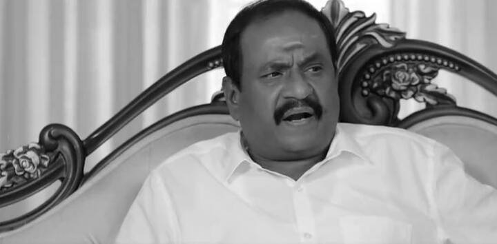 தனது வெற்றி பயணத்தை நோக்கி செல்லும் பாதையில் கடின உழைப்பை வெளிப்படுத்தி ஓய்வில்லாமல் நடித்துக்கொண்டு வந்தார். தனது உடம்பை கவனத்தி கொள்ள தவறிய மாரிமுத்துவிற்கு  டப்பிங் செய்து கொண்டிருக்கும் போது திடீர் மாரடைப்பு ஏற்பட்டது. பின், மருத்துவமனையில் தானே சென்று அனுமதியானார்.