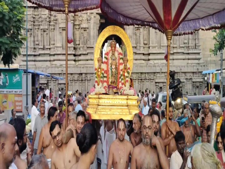 Kanchipuram: கிருஷ்ண ஜெயந்தி கொண்டாட்டம்.. காஞ்சிபுரத்தில் களைகட்டிய உறியடி திருவிழா.. பக்தர்கள் பரவசம்..!