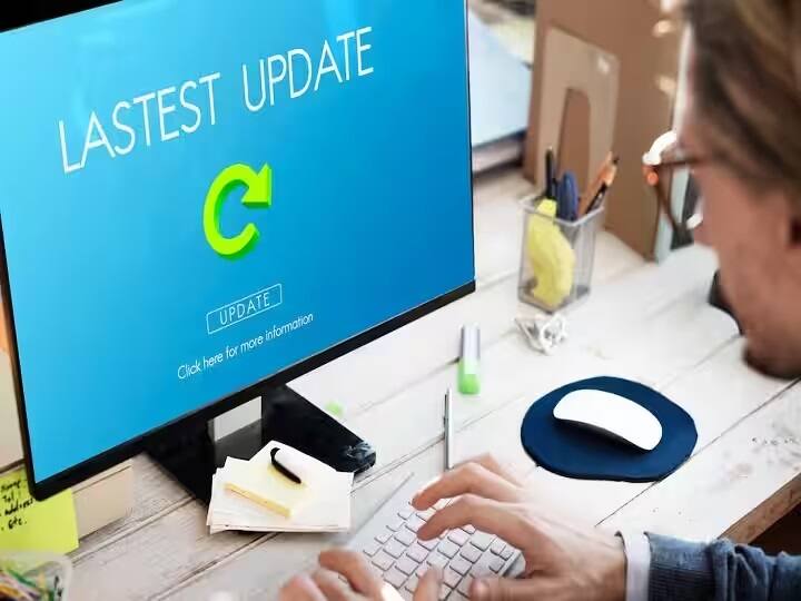 બ્રાઉઝરને અપડેટ રાખો:- જો તમે ઇન્ટરનેટ પર સુરક્ષિત રહેવા માંગતા હો, તો તમારે તમારા બ્રાઉઝરને હંમેશા માટે અપડેટ રાખવું જોઇએ. આ ડિવાઇસમાં વાયરસની એન્ટ્રીના જોખમને દૂર કરે છે.