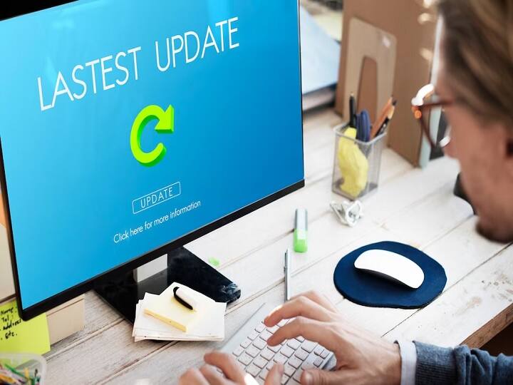 ब्राउजर को अपडेटेड रखें: अगर आप इंटरनेट पर सुरक्षित रहना चाहते हैं तो आपको अपने ब्राउजर को हमेशा अपडेटेड रखना होगा. इससे डिवाइस में वायरस आने का खतरा खत्म हो जाता है.
