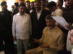 भ्रष्टाचार के मामले में गिरफ्तार हुए आंध्र प्रदेश के पूर्व सीएम चंद्रबाबू नायडू, विरोध में सड़क पर उतरे पार्टी कार्यकर्ता