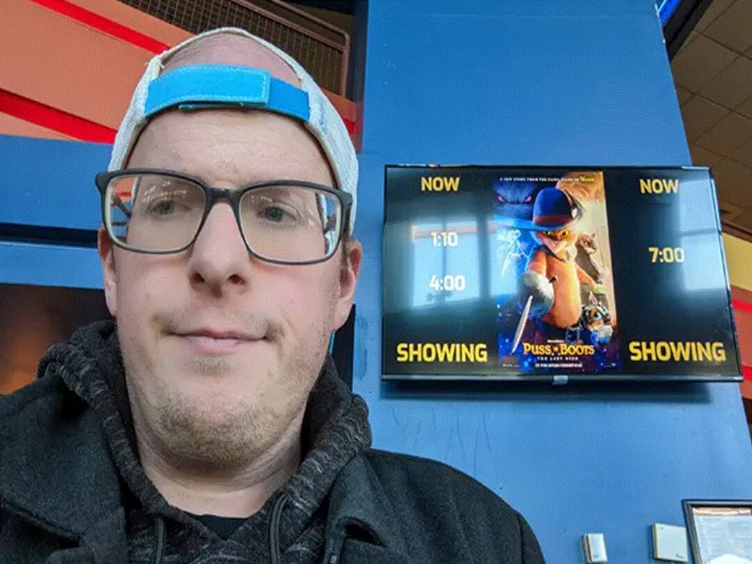 US Man Watches 777 Movies In Theaters In A Single Year, Creates World Record US Man Watches 777 Movies In Theaters In A Single Year, Creates World Record