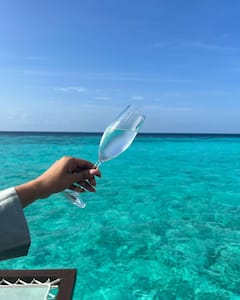 Sonal Chauhan: బీచ్ లో మస్త్ ఎంజాయ్ చేస్తోన్న ఢిల్లీ బ్యూటీ!