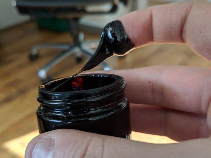 क्या सच में पहाड़ों का पसीना होता है शिलाजीत, यहां मिलेगी इससे जुड़ी हर जानकारी What are the benefits of Shilajit know the right way to consume it original shilajit क्या सच में पहाड़ों का पसीना होता है शिलाजीत, यहां मिलेगी इससे जुड़ी हर जानकारी