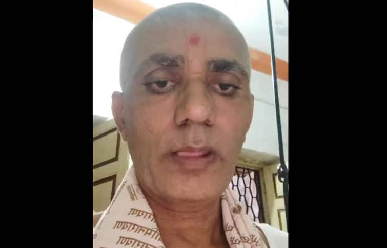 Swaminarayan sampraday sadhu Dinesh Prasad statement against hindu and sanatan dharm, video viral on internet Video: સ્વામિનારાયણ સંપ્રદાયના વધુ એક સાધુએ હિન્દુ ધર્મ વિરૂદ્ધ ઝેર ઓંક્યુ, બોલ્યા- હિન્દુઓના દેવી-દેવતાઓને કાઢો ને......