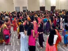 पिंगा ग पोरी पिंगा... पारंपरिक गाणी, फुगड्या खेळत  मंगळागौर अमेरिकेतील मंगळागौर उत्साहात