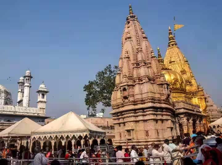 Varanasi more than 16 crores donated to Kashi Vishwanath Mandir during sawan Kashi Vishwanath: काशी विश्वनाथ मंदिर पर हुई धन की वर्षा, टूटा दान का रिकॉर्ड, जानें कितनी हुई आमदनी