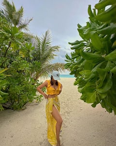 Ruhani Sharma Photos:  మిరిహి ఐలాండ్ లో రుహానీ