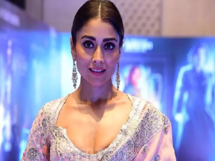 HBD Shriya Saran: ‘நான் ஒரு மின்னல் தாங்கோ’ ..  ரசிகர்களின் மனம் கவர்ந்த நடிகை ஸ்ரேயா சரண் பிறந்தநாள் இன்று..!