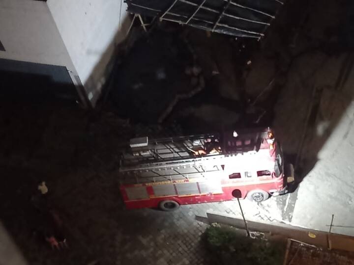 Maharashtra: ठाणे में 40 मंजिला इमारत की लिफ्ट गिरने से 7 मजदूरों की दर्दनाक मौत, राहत और बचाव जारी Thane Lift Collapse in Runwal Multi Story Building many laborers died Maharashtra Accident Maharashtra: ठाणे में 40 मंजिला इमारत की लिफ्ट गिरने से 7 मजदूरों की दर्दनाक मौत, राहत और बचाव जारी