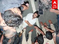 Pawan Kalyan Lying on Road : சந்திரபாபுவை சந்திக்க அனுமதி மறுப்பு..நடுரோட்டில் படுத்து போராடிய பவன்!