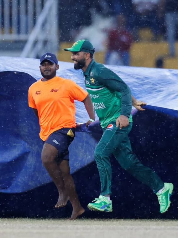 IND vs PAK: भारत-पाकिस्तान मैच के दौरान फखर जमान की हो रही तारीफ, जानें वजह