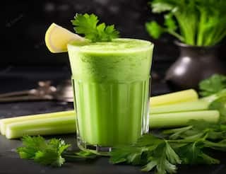 Health Tips: ਜੇਕਰ ਤੁਸੀਂ ਆਪਣੀ ਰੋਜ਼ਾਨਾ ਦੀ ਡਾਈਟ 'ਚ ਲੌਕੀ ਦਾ ਜੂਸ ਕਰਦੇ ਸ਼ਾਮਲ ਤਾਂ ਹੋ ਜਾਓ ਸਾਵਧਾਨ, ਜਾਣੋ ਰੋਜ਼ ਲੌਕੀ ਦਾ ਜੂਸ ਪੀਣ ਦੇ ਨੁਕਸਾਨ