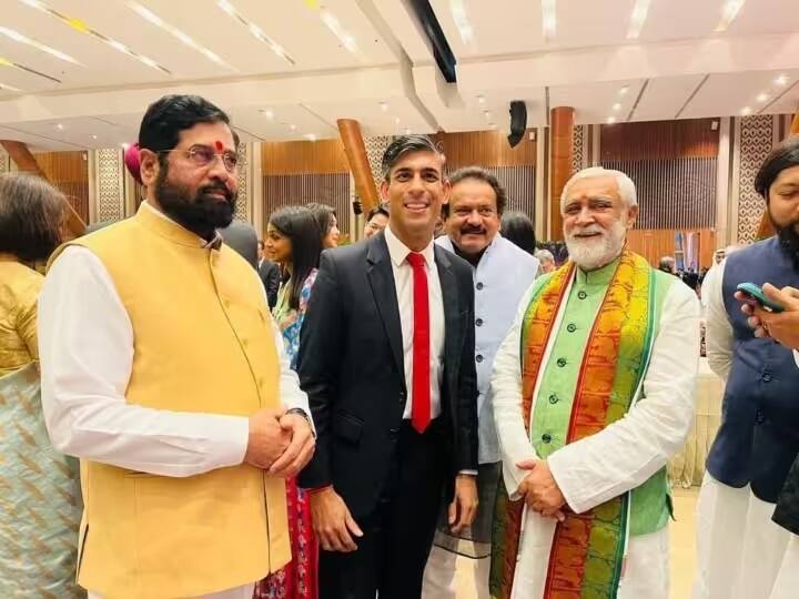 મહારાષ્ટ્રના સીએમ એકનાથ શિંદેએ બ્રિટનના પીએમ ઋષિ સુનક સાથે ફોટો પડાવ્યો હતો. રાષ્ટ્રપતિ દ્રૌપદી મુર્મુ અને વડા પ્રધાન મોદીએ ભારત મંડપમમાં યુએસ પ્રમુખ જો બિડેન સહિત G-20 નેતાઓ અને પ્રતિનિધિઓનું સ્વાગત કર્યું. G20ના મહેમાનોએ રાત્રિભોજનમાં ભારતીય ભોજનનો સ્વાદ ચાખ્યો હતો.