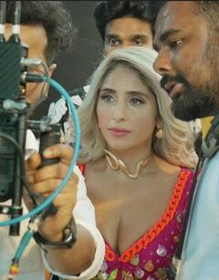 Neha Bhasin PHOTO: ચણીયા ચોળીમાં સિંગર નેહા ભસીનનો જોવા મળ્યો દેશી લુક, જુઓ તસવીરો
