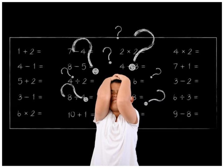 Are you afraid of maths make sure you are not a sufferer of math anxiety know cure symptoms and other details Math Anxiety: मैथ को देखकर आता है पसीना, कहीं आप भी तो मैथ एंग्जाइटी के शिकार नहीं?