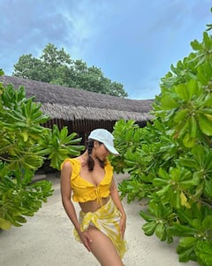 Ruhani Sharma Photos:  మిరిహి ఐలాండ్ లో రుహానీ