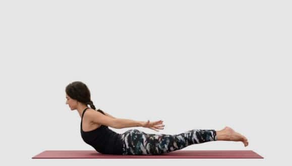Locust Pose start this yoga practice at home if you are suffering from constant back pain Health Tips: सतत पाठदुखीचा त्रास जाणवतोय? तर घरीच सुरु करा 'हे' योगासन; त्वरित मिळेल आराम