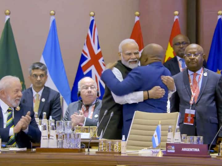 As the Union of the Comoros officially became a permanent member of the G20 during the G20 Summit 2023 at the Bharat Mandapam centre, Prime Minister Narendra Modi extended his greetings to President Azali Assoumani.