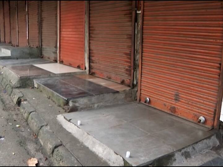 जालन्यात झालेल्या घटनेचा निषेध व्यक्त करण्यासाठी तसेच मराठा आरक्षण लवकरात लवकर मिळावे यासाठी हा बंद आहे.