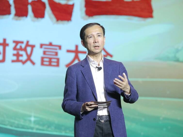 China Alibaba Group Former CEO Daniel Zhang Quits Restructuring ECommerce China's Alibaba Group Announces Complete Exit Of Former CEO Daniel Zhang