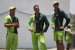 पावसाने पाकिस्तानला वाचवले, शोएब अख्तर बाबर सेनेवर भडकला