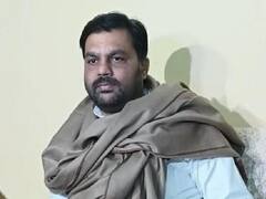 सनातन धर्म विवाद में पल्लवी पटेल के पति पंकज निरंजन की भी एंट्री, बताया- 'कोरोना जैसा घातक'