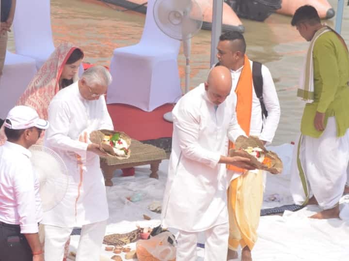 Mauritius PM Pravind Jugnauth Varanasi Visit: मॉरीशस के पीएम प्रविंद जुगनाथ काशी विश्वनाथ मंदिर में दर्शन पूजन और गंगा आरती में भी शामिल हो सकते हैं. वे मंगलवार को दोपहर तक वाराणसी से रवाना हो जाएंगे.