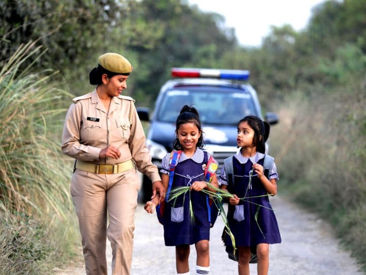 Why is the color of police uniform khaki connection with the battle of Plassey पुलिस की वर्दी का रंग क्यों होता है खाकी? प्लासी के युद्ध से जुड़ा है कनेक्शन