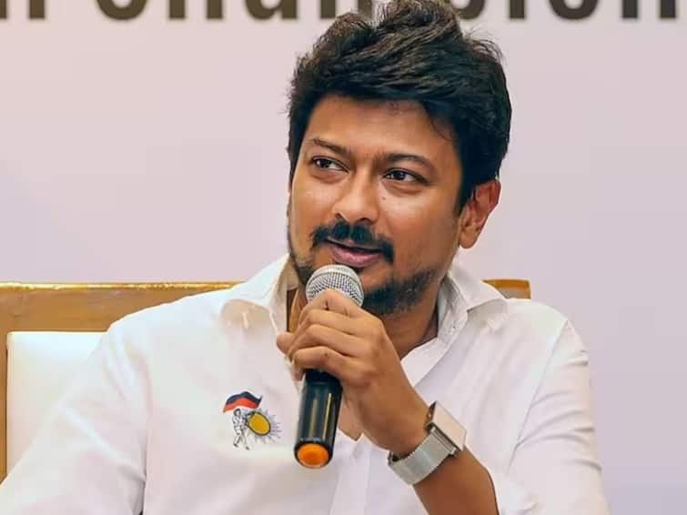 After Sanatana Dharma Controversy, Udhayanidhi Stalin calls BJP a 'poisonous snake' AIDMK ఓ చెత్త కుప్ప, బీజేపీ అందులో నక్కిన ఓ విషసర్పం - ఉదయనిధి స్టాలిన్‌ సంచలన వ్యాఖ్యలు