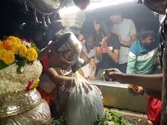 Shravan Somvar 2023 : बम बम भोले... चौथ्या अन् शेवटच्या सोमवारी औंढा नागनाथाच्या दर्शनासाठी भाविकांची गर्दी