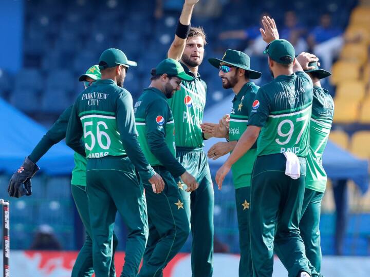 Advantage Shaheen Afridi Babar Azam IND vs PAK as cloudy conditions Asia Cup 2023 Latest Sports News IND vs PAK: भारत-पाक रिजर्व डे के दिन बाबर आजम की टीम को मिलेगा फायदा! जानिए वजह