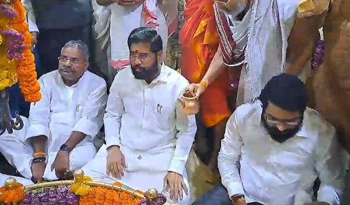 आज श्रावण महिन्यातील शेवटचा सोमवार असल्यानं भीमाशंकर मंदिर प्रशासनाकडून आकर्षक सजावट करण्यात आली होती.