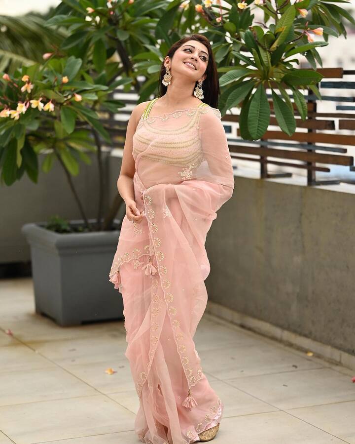 ప్రణీత అందమైన ఫోటోలు -Image credit: Pranitha Subhash/Instagram