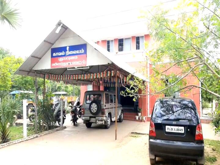 சீர்காழி அருகே பயங்கரம்... ஒரு இளைஞரை 4 பேர் கொடூரமாக தாக்கும் அதிர்ச்சி வீடியோ