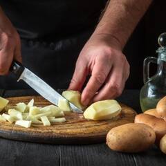 Potato: ਆਲੂ ਖਾਣ ਦੇ ਸ਼ੌਕੀਨ ਹੋ ਜਾਓ ਸਾਵਧਾਨ, ਇੰਝ ਕਰਦਾ ਹੈ ਸਰੀਰ ਨੂੰ ਨੁਕਸਾਨ