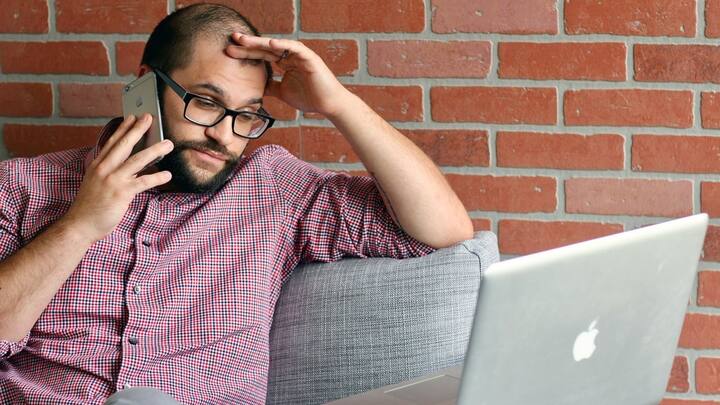 Workplace Anxiety: কাজের জায়গায় অসম্ভব চাপ? সেই চাপ কি কর্মক্ষেত্রের বাইরেও অস্বস্তি তৈরি করছে? তা হলে একটু সতর্ক হওয়া দরকার। কারণ হতে পারে আপনি 'ওয়ার্কপ্লেস অ্যাংজাইটি' -তে ভুগছেন।