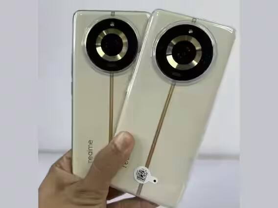 Redmi Note 12 Pro Plus: આ સ્માર્ટફોન આ વર્ષની શરૂઆતમાં લૉન્ચ કરવામાં આવ્યો હતો. આની કિંમત 29,999 થી શરૂ થાય છે. ફોનમાં 200MP અને MediaTek Dimensity 1080 ચિપસેટ માટે સપોર્ટ છે.