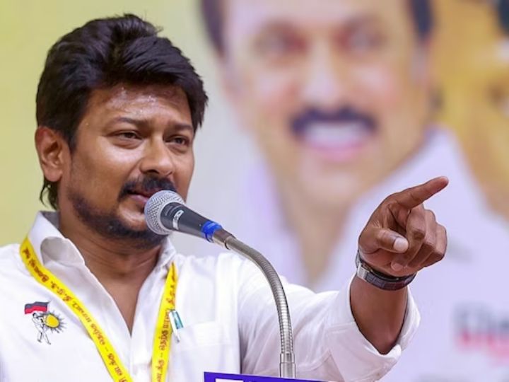 Udhayanidhi Stalin: கோவை மாணவர்கள் வித்தியாசமானவர்கள்.. அதனால்தான்! பாராட்டித் தள்ளிய துணை முதல்வர் உதயநிதி!