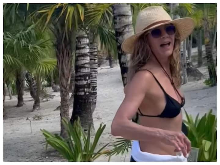 Friends’ star Jennifer Aniston is looking back at summer. The actress, 54, shared a “summertime photo dump” of her vacation activities.