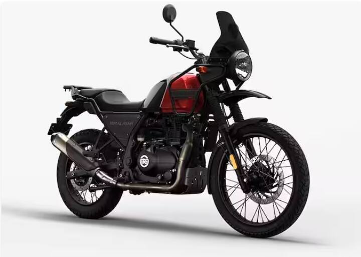 Royal Enfield Himalayan 411 ਉਹਨਾਂ ਲੋਕਾਂ ਦੀ ਬਹੁਤ ਪਸੰਦੀਦਾ ਬਾਈਕ ਹੈ ਜੋ ਕਿਸੇ ਵੀ ਖੇਤਰ 'ਤੇ ਰੋਮਾਂਚਕ ਰਾਈਡ ਕਰਨਾ ਚਾਹੁੰਦੇ ਹਨ। ਸ਼ਕਤੀਸ਼ਾਲੀ 411cc ਇੰਜਣ ਦੇ ਨਾਲ, ਇਹ ਬਾਈਕ ਆਫ-ਰੋਡ ਖੇਤਰਾਂ ਅਤੇ ਹਾਈਵੇਅ 'ਤੇ ਆਸਾਨੀ ਨਾਲ ਚੱਲ ਸਕਦੀ ਹੈ। ਇਸ ਦਾ ਸਸਪੈਂਸ਼ਨ ਅਤੇ ਉੱਚ ਜ਼ਮੀਨੀ ਕਲੀਅਰੈਂਸ ਇਸ ਨੂੰ ਕਿਸੇ ਵੀ ਰੁਕਾਵਟ ਨੂੰ ਦੂਰ ਕਰਨ ਦੇ ਯੋਗ ਬਣਾਉਂਦਾ ਹੈ। ਇਸ ਦੀ ਐਕਸ-ਸ਼ੋਰੂਮ ਕੀਮਤ 2.15 ਲੱਖ ਰੁਪਏ ਤੋਂ ਸ਼ੁਰੂ ਹੁੰਦੀ ਹੈ।