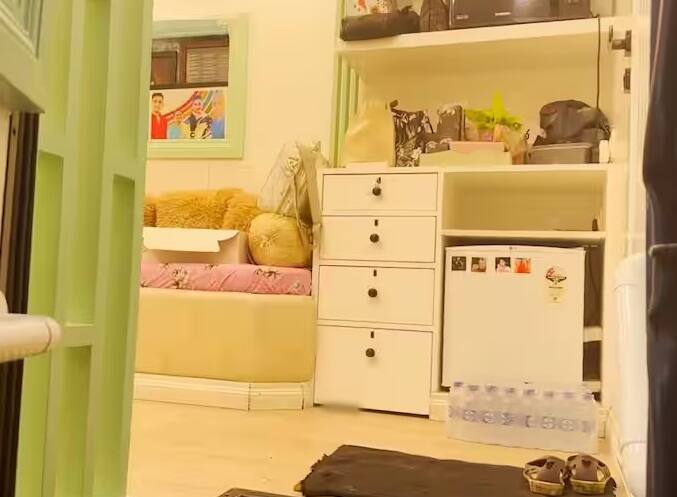 ટીવી એક્ટ્રેસ તેજસ્વી પ્રકાશની વેનિટી વેન ખૂબ જ લક્ઝુરિયસ છે