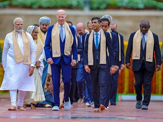 કોન્ફરન્સના બીજા દિવસે તમામ વૈશ્વિક નેતાઓ રાજઘાટ પહોંચ્યા અને મહાત્મા ગાંધીને શ્રદ્ધાંજલિ આપી. આ દરમિયાન પીએમ મોદીએ તમામ નેતાઓનું શાલ ઓઢાડીને સ્વાગત કર્યું હતું.