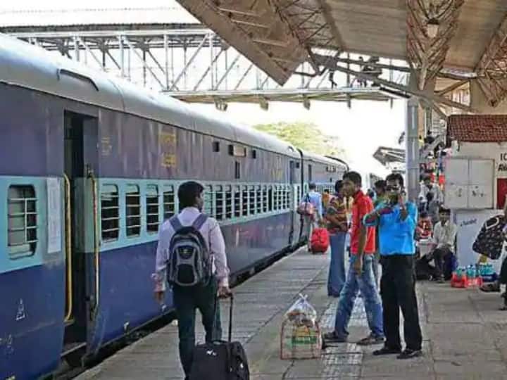 गौरतलब है कि भारतीय रेलवे में यात्रियों को हर तरह की सुविधाएं दी जाती है, जो उन्हें घर पर होती है. इस कारण उन्हें ज्यादा परेशानियों का सामना नहीं करना पड़ता है.
