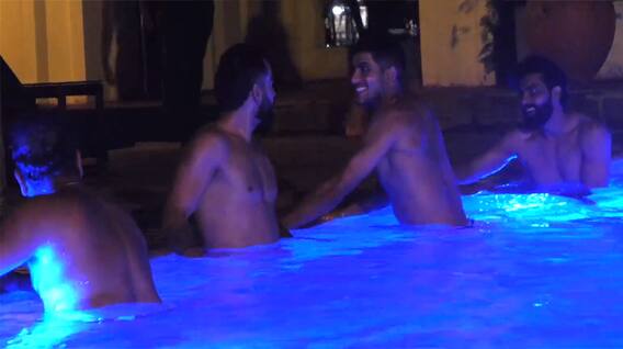 Watch: ਪਾਕਿਸਤਾਨ ਨੂੰ ਹਰਾਉਣ ਮਗਰੋਂ ਕੋਹਲੀ-ਰੋਹਿਤ ਸਣੇ ਭਾਰਤੀ ਖਿਡਾਰੀਆਂ ਨੇ ਪੂਲ 'ਚ ਜਮਾਏ ਰੰਗ, ਇੰਝ ਮਨਾਇਆ ਜਸ਼ਨ