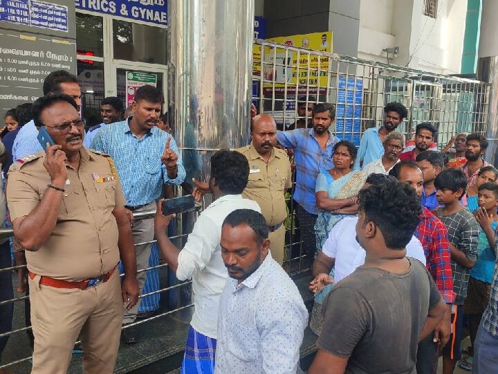 Public protests in Salem Government Hospital Maternity Ward, claiming insults by security personnel. பாதுகாப்பு பணியாளர்கள் அவமதிப்பு செய்ததாக மக்கள் போராட்டம் -  சேலம் அரசு மருத்துவமனையில்  பரபரப்பு