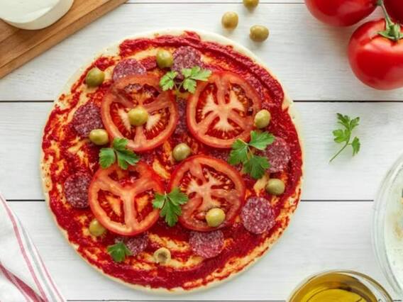 Watermelon Pizza Recipe: तरबूज से बने हेल्दी पिज्जा को अपने डाइट का हिस्सा बनाएं, बच्चों को खूब आएगा पसंद