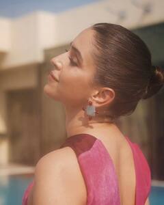 Sanya Malhotra House: मुंबईमधील आलिशान फ्लॅटमध्ये राहते सान्या मल्होत्रा; घराची किंमत माहितीये?