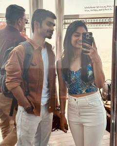 Ivana Dubai Photos : தம்பியுடன் துபாயில் ஜாலியாக வலம் வரும் நடிகை இவானா!