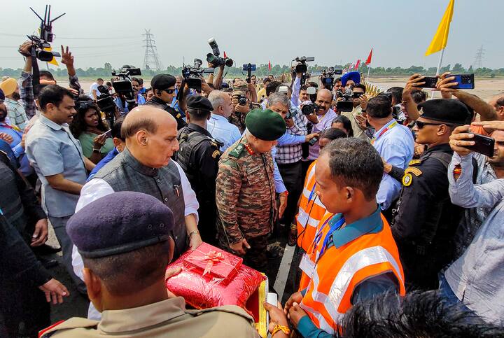 मंगळवार 12 सप्टेंबर रोजी जम्मूमधील देवक पुलापासून याची सुरुवात करण्यात आली.